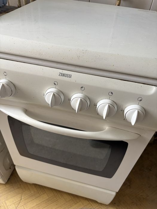 Vand aragaz Zanussi