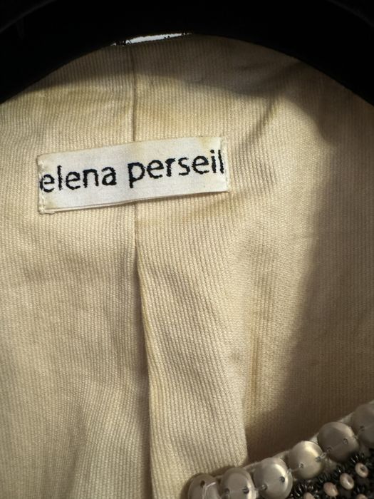 Vand vesta Elena Perseil paiete si pietre