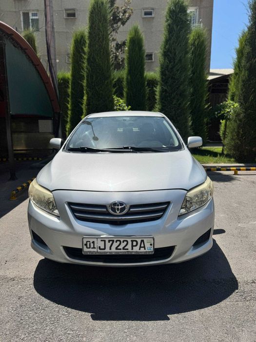 Toyota corolla 2008 год