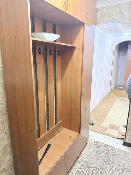 Продам шкаф для прихожей