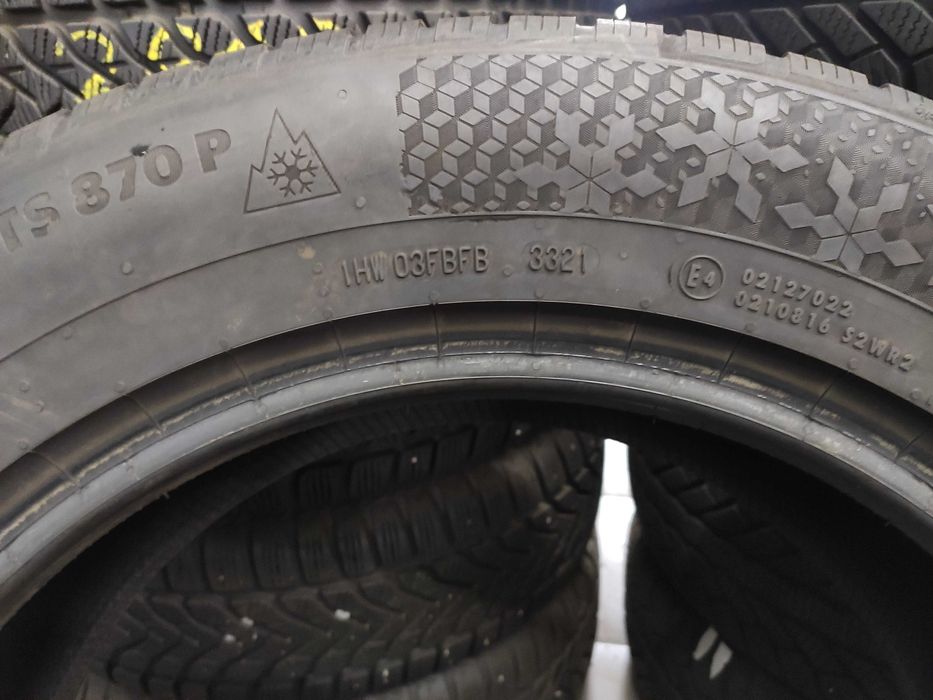 4бр Зимни Гуми 215 65 17 - Continental