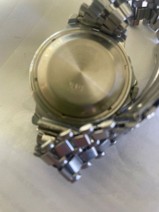 Продавам часовник СЛАВА автомат