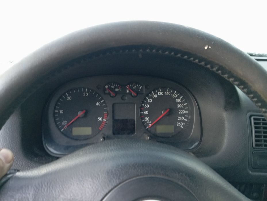 Продавам Голф 4 1.9 116 6 скорости На Части