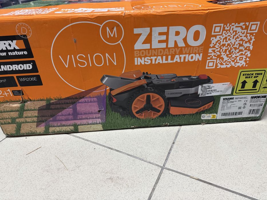 Robot tuns iarba Worx Vision Landroid M600 WR206E