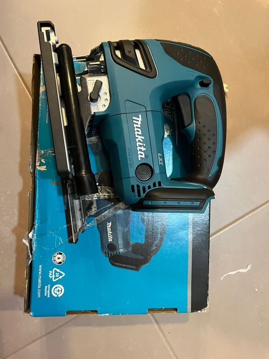 Set 2 Acumulatori Makita 5Ah 18V NOI originali pendular șoricel Makita DJV180 nou in cutie