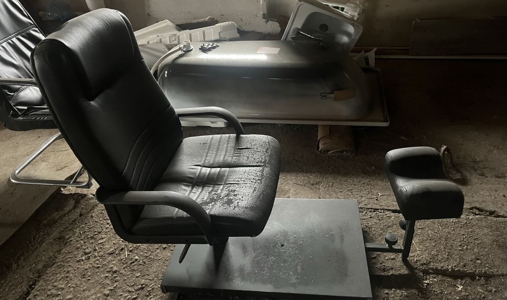 Кресло педикюрное