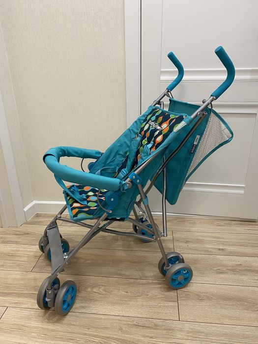 Продается прогулочная коляска