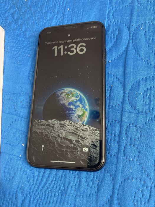 Продам iPhone xr. 64 гиг