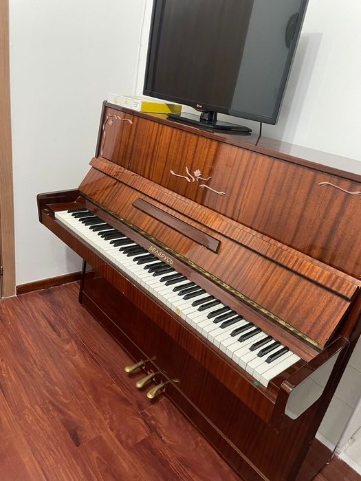 Продам фортепиано