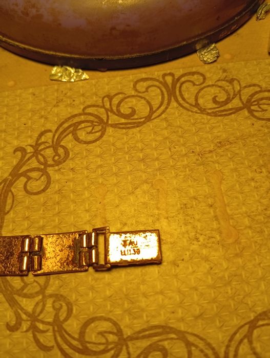 Часы зоря позолоченные