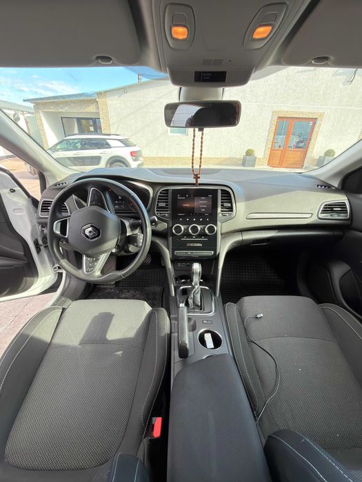 Renault Megane TCe 140 automata