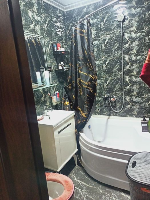 Бухоро Шахридан таййор квартира сотилади