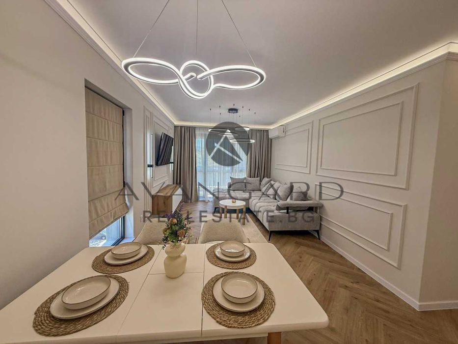 Продава се Двустаен апартамент в Пловдив, Център - 85 кв.м за 2165 €/кв.м - Снимка #1