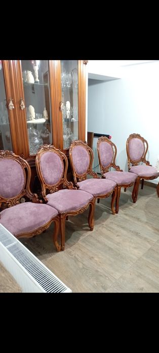 Scaune Baroc restaurate și retapitate.620 Ron bucata