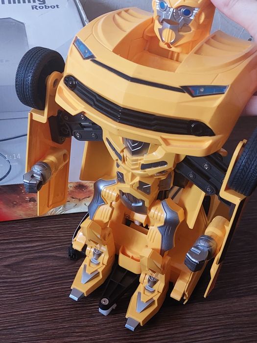 Робот трансформер