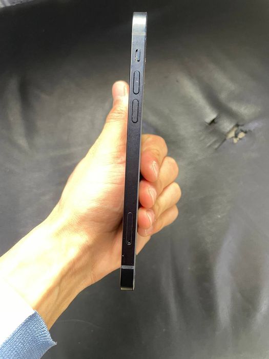 iPhone 12 4/64gb