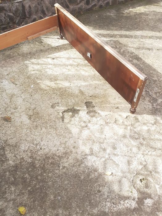 Спалня с нощни 2 шкафчета