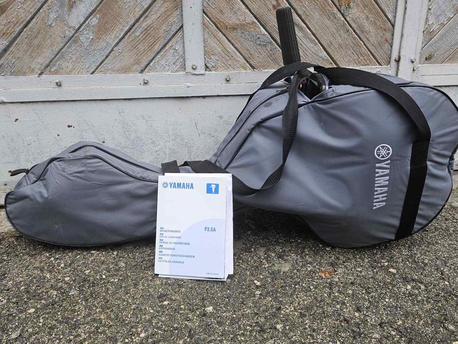 Yamaha F2.5a  с вграден резервоар