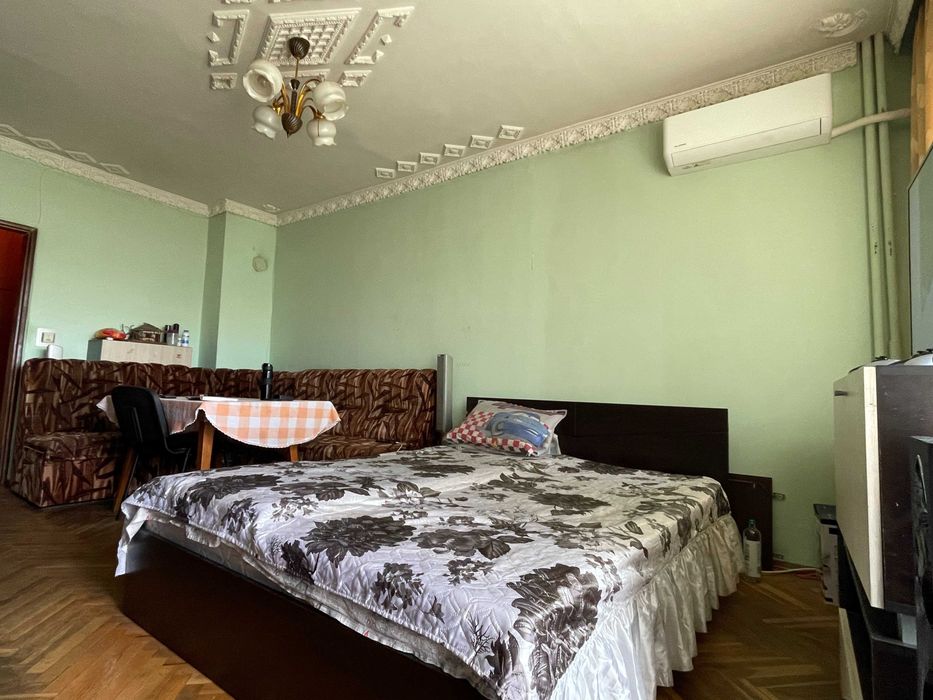 Уширен двустаен апартамен - кв. Трендафил 1