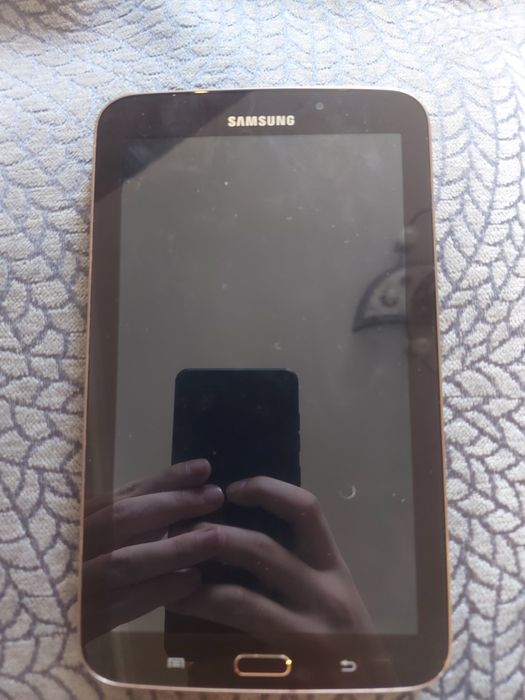 Продам планшет на запчасти