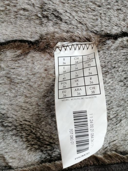 Vand cojoc dama PROMOD - piele intoarsa masura 36 (lung)