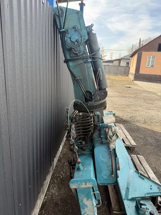 Продам кран манипулятор 3T