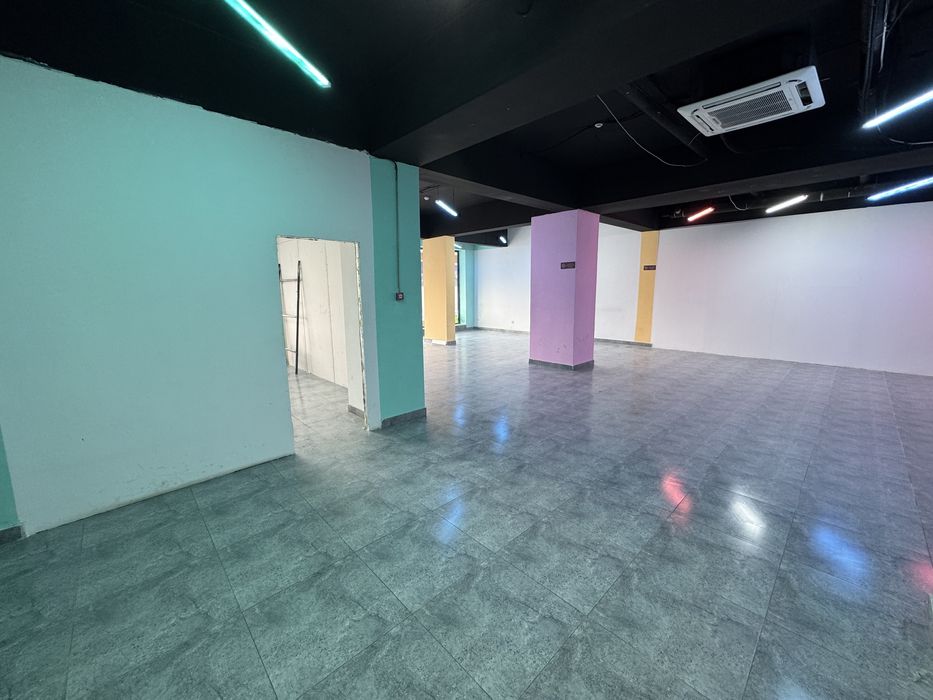 Срочна Сдается Помешение. Сеул Мун Яккасарай. 260 квадрат