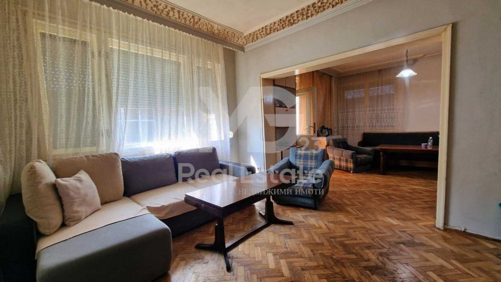 Продава се Етаж от къща в Пловдив, Кючук Париж - 100 кв.м за 842 €/кв.м - Снимка #2