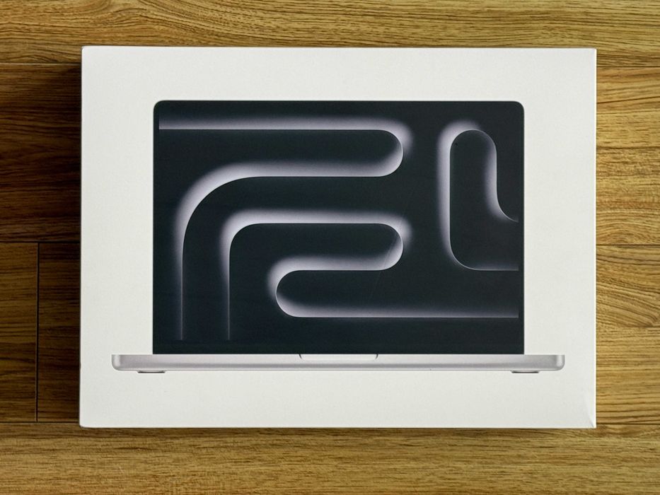 НОВ! MacBook Pro 14 M5 MAX`18 CPU/32 GPU/36GB RAM/2TB SSD/Гаранция
