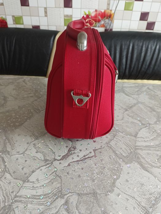 Продам кейс для косметики