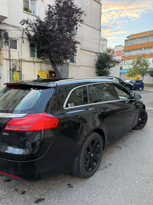 Opel Insignia 2011