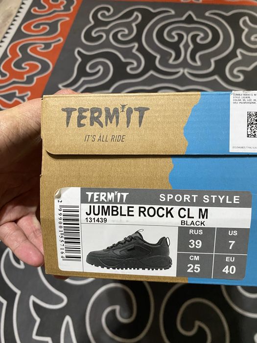 Зимний кросы.кеды мужской спортивный вариянт.