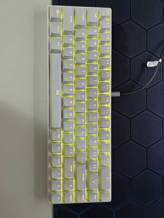 Tastatura gaming mecanica A+ K77W, iluminare RGB