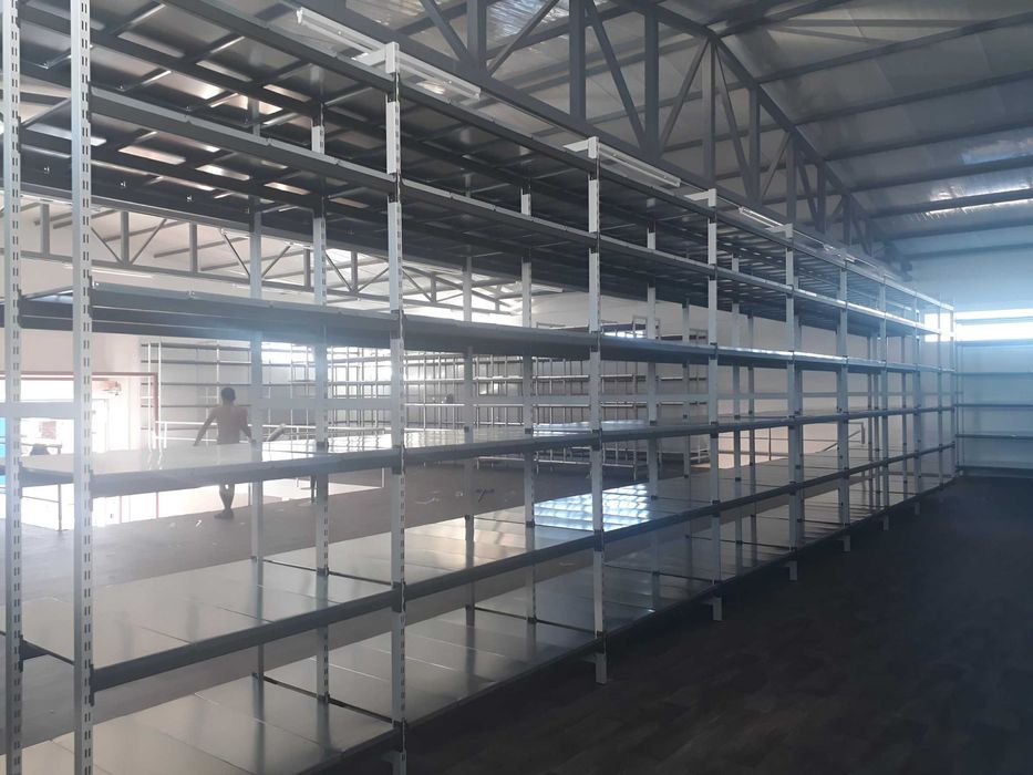 Стелажи за склад | Товароносимост 350-750 кг | Производство по поръчка