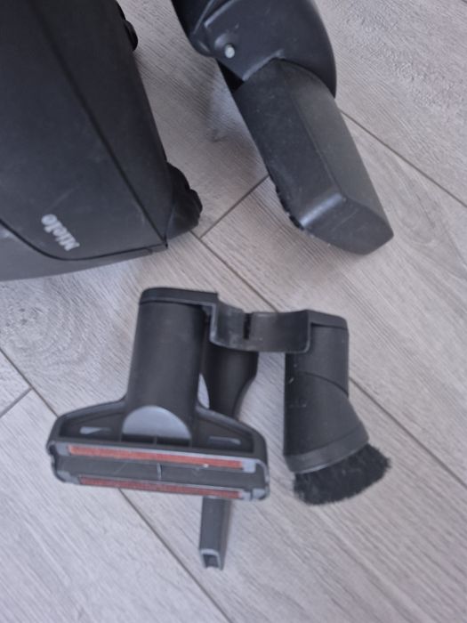 Пылесос Miele Classic 1
