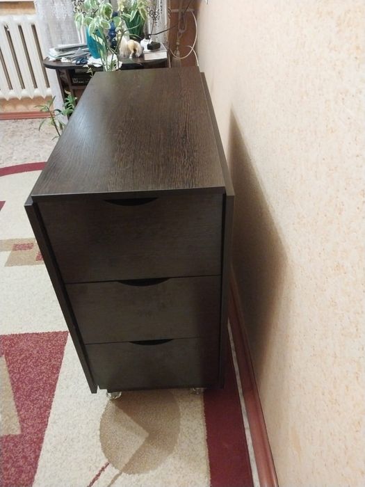 Продам стол раскладной книжка