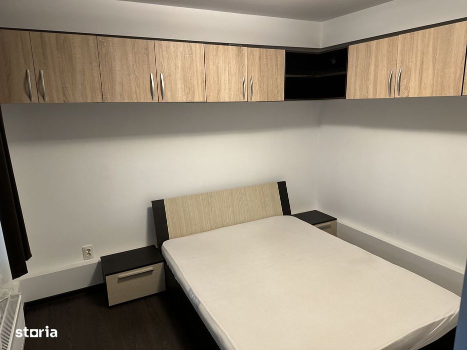 Apartament cu 3 camere de închiriat ( duplex)