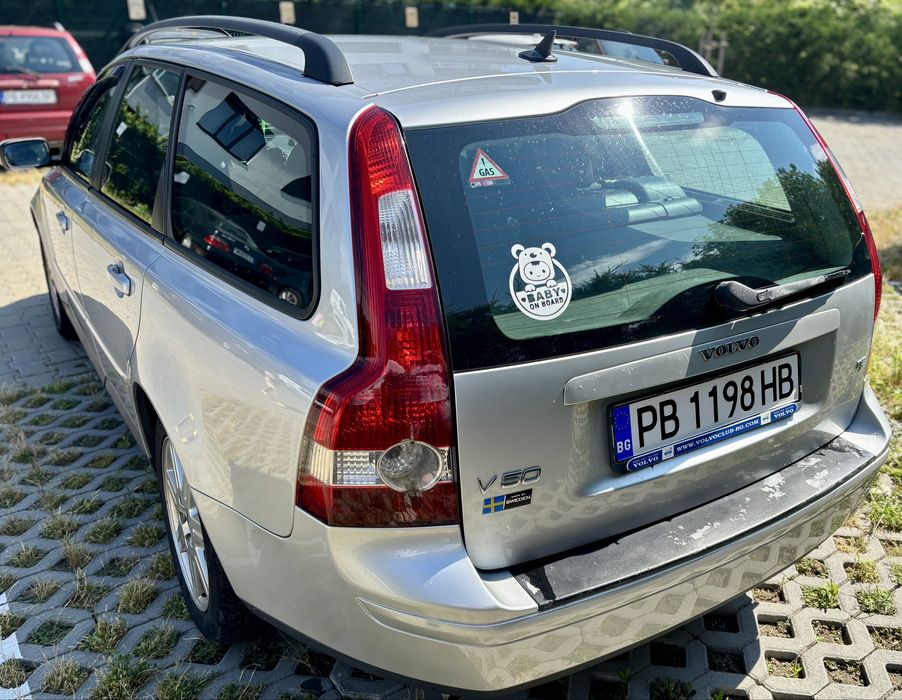 Продавам Volvo V50 т5