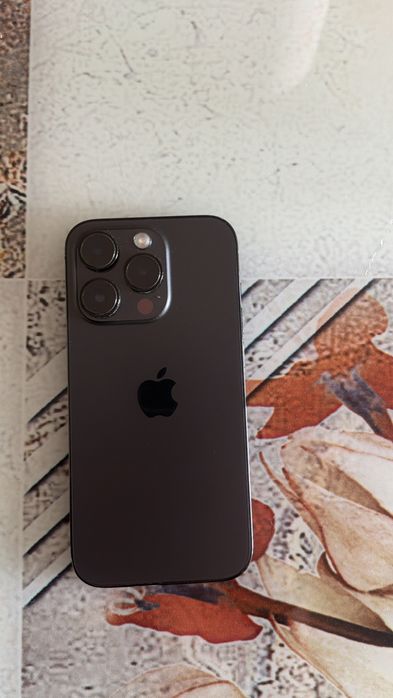 Продавам IPhone 14 pro