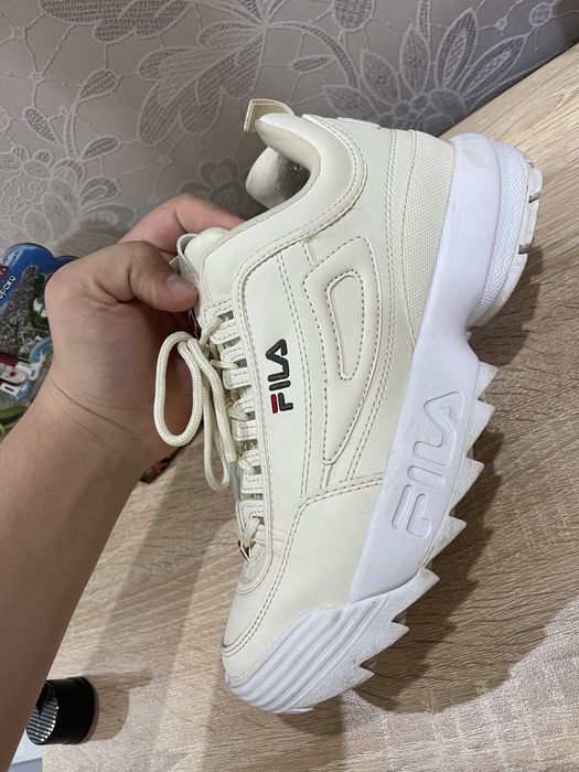 Обувки fila  номер 41