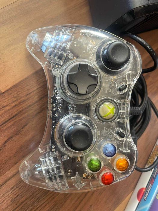 Xbox 360 + Kinect + игри + контролер – пълен комплект