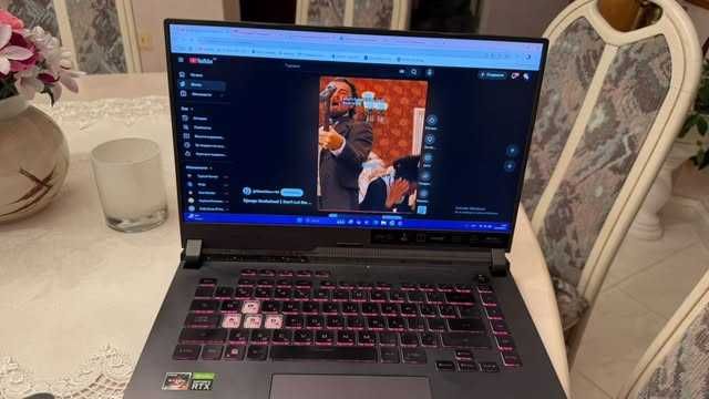 ASUS ROG StrixG513RM Геймъсрки Лаптоп