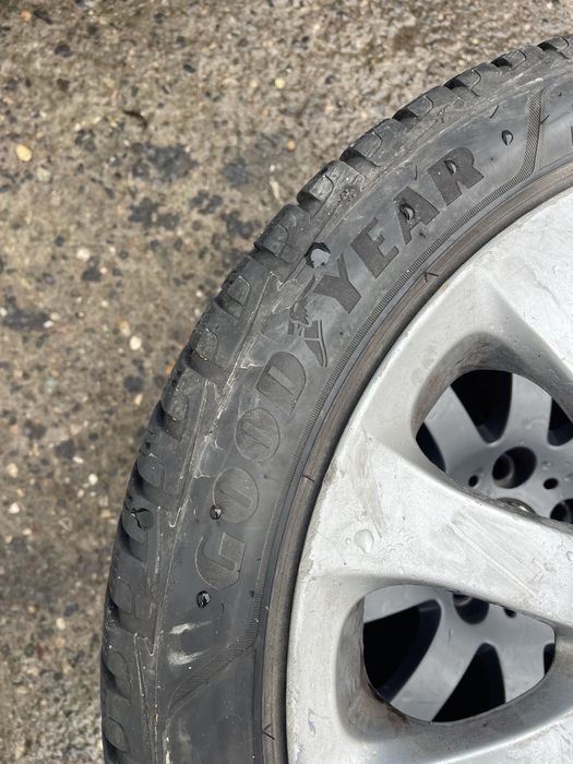 Оригинални 17 цолови Джанти с Гуми 225 40 17 за BMW