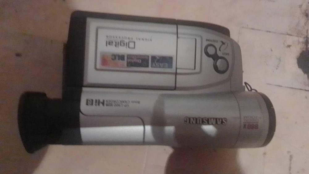 Ретро видеокамера Samsung VP-L900