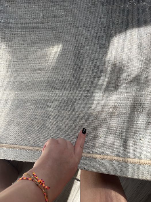 Ковер не много ворсинестый