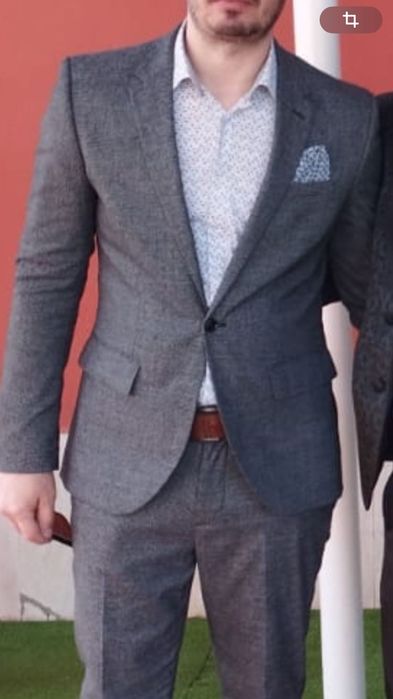 Costum bărbătesc elegant