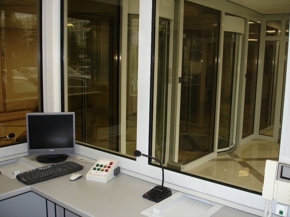 Бронированные окна и двери