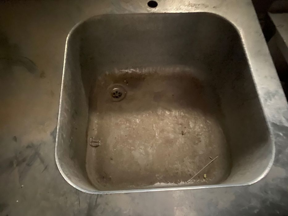 Продам стол мойку для кафе