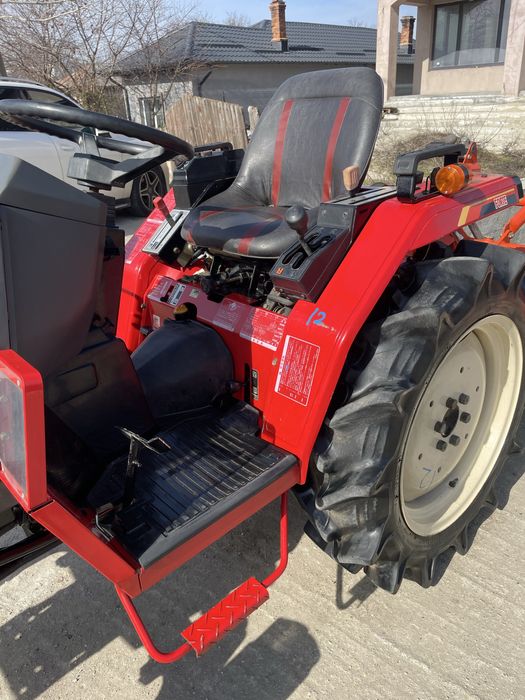 Tractor japonez Yanmar F175 4x4 freza de sol