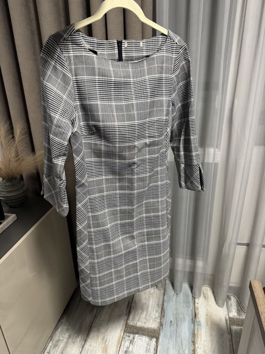 Елегантни рокли в размер 36(S) 10лв за брой